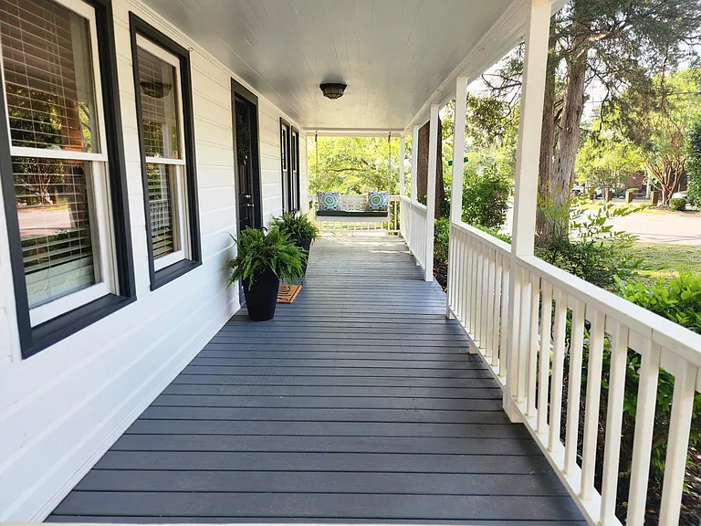 225 Armour St — Photo 3