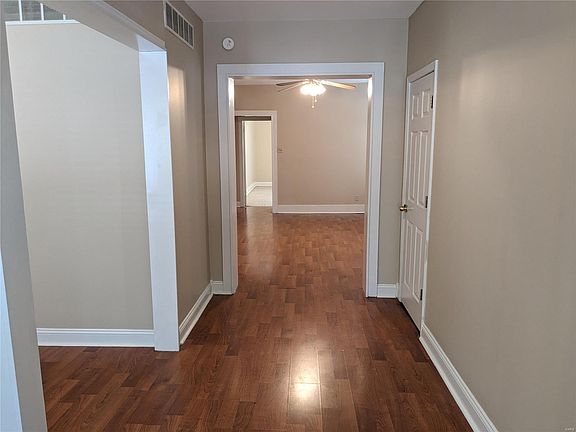 5th image of 3324 Halliday Ave