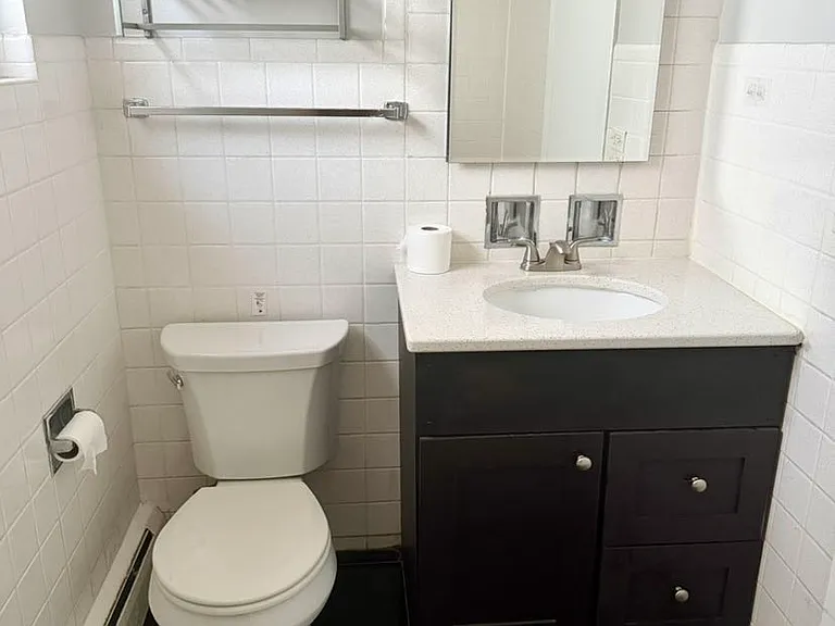 120 S Grove Ave #5 — Photo 8