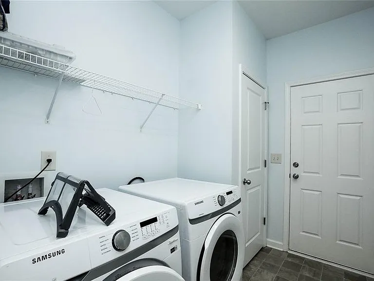 438 Privet Cir — Photo 45