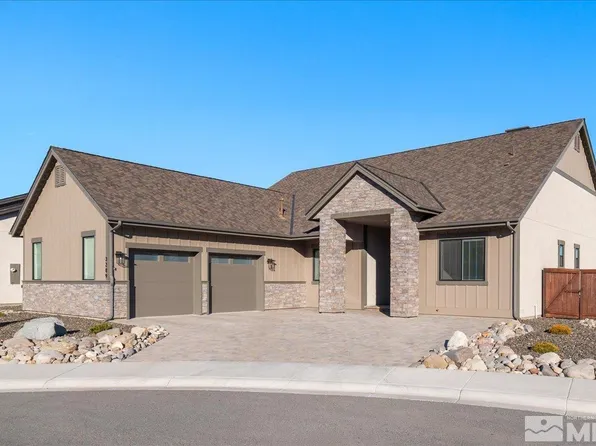 3289 Red Leaf Ct, Carson City, NV 89703