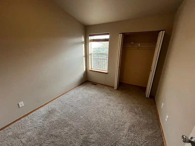 2901 NE Pinnacle Pl — Photo 13