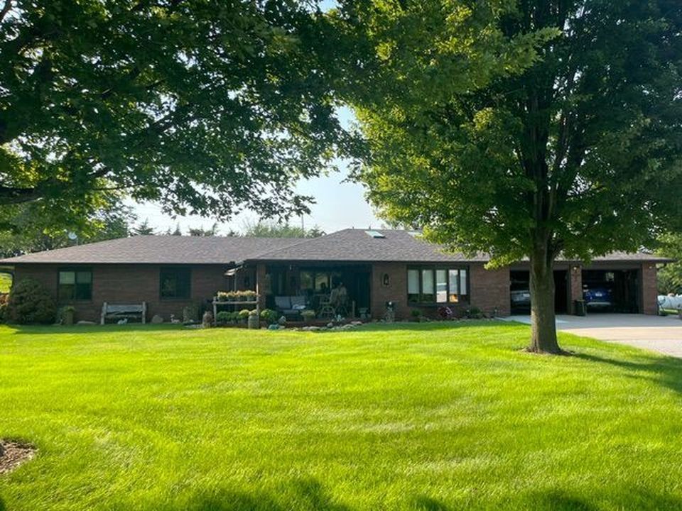 2052 252nd Rd - Property Image