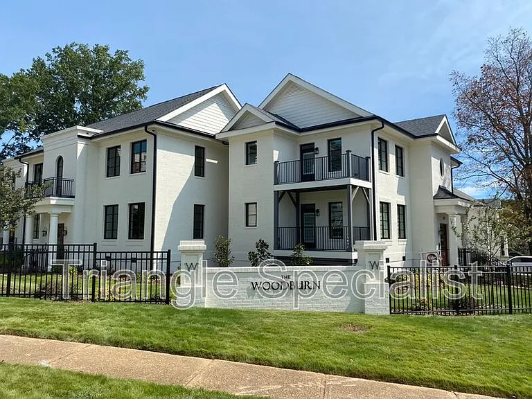 2018 Smallwood Dr #A — Photo 2