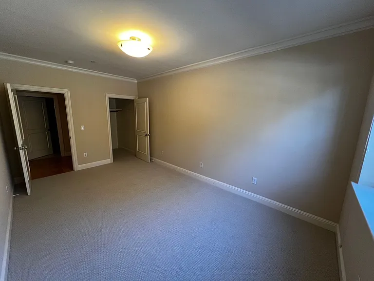 300 Laguna Honda Blvd — Photo 34