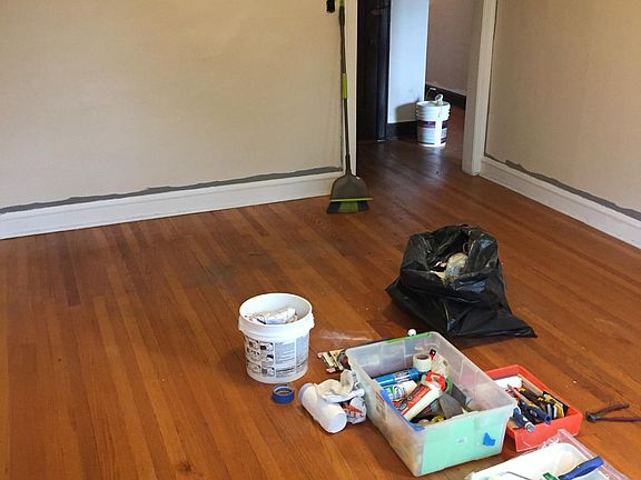 5th image of 2419 W Sunnyside Ave