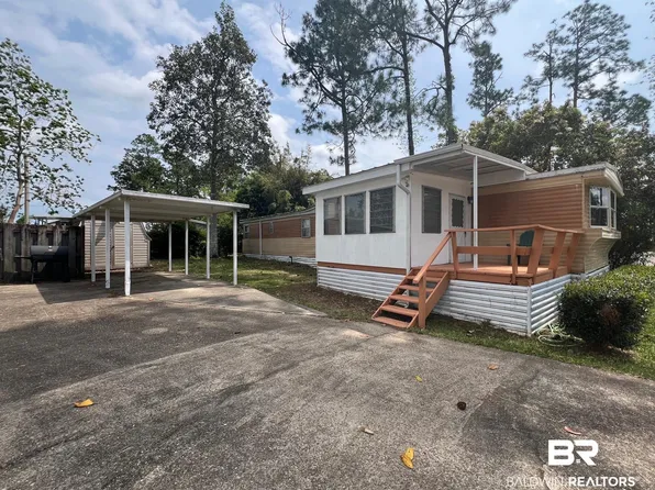 1324 Ridgewood Dr, Lillian, AL 36549