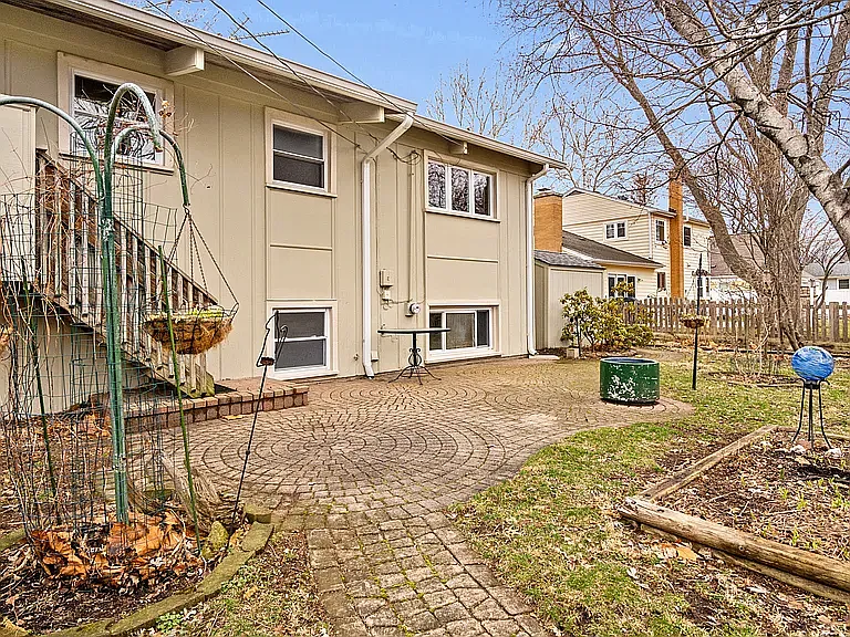 1224 Modaff Rd — Photo 16