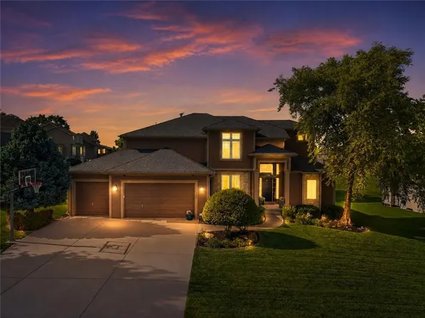 24004 W 68th St, Shawnee, KS 66226