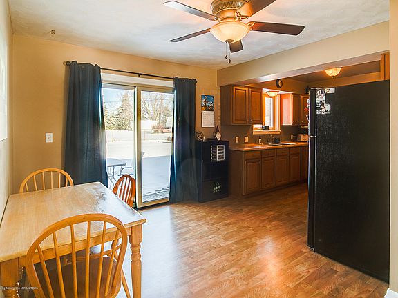 3rd image of 8051 Diane Dr
