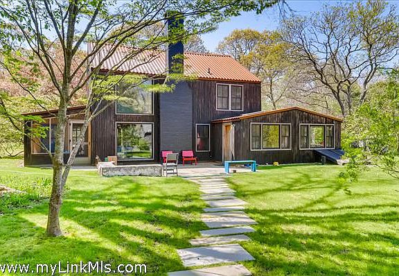 130 South Road, Chilmark MA 02535