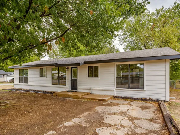 703 Odell St, Cleburne, TX 76033