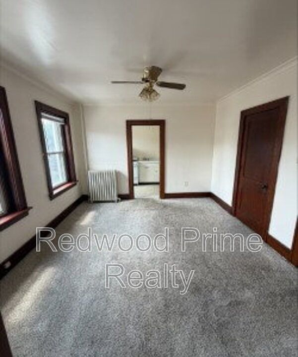 1st image of 117-119 S Lloyd St APT 3