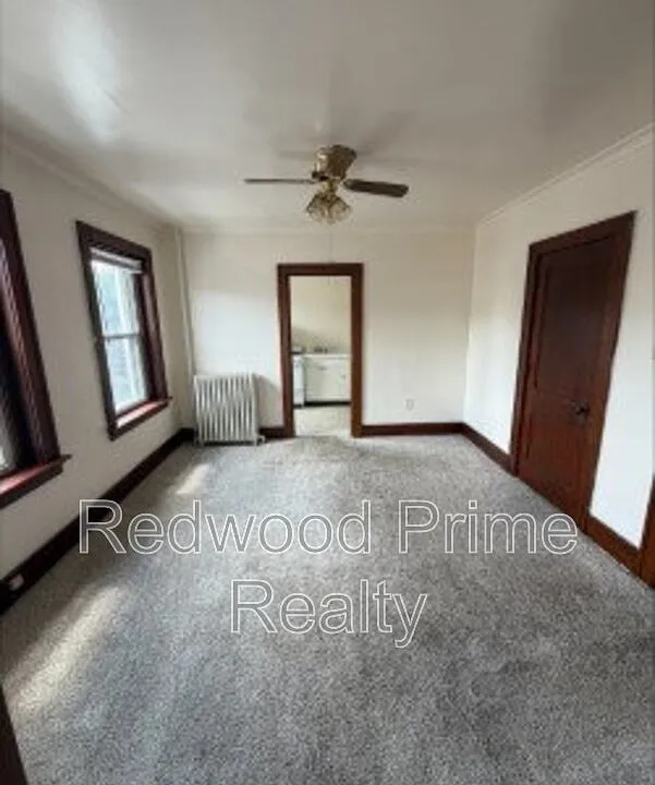 117-119 S Lloyd St #3