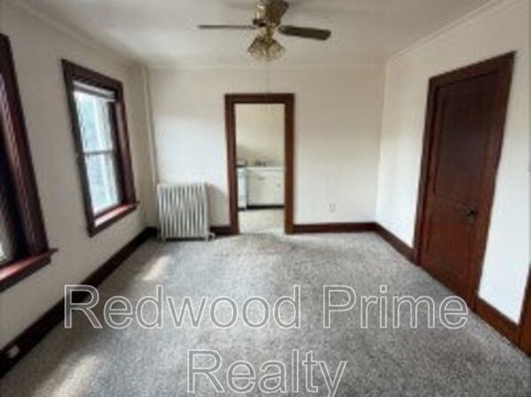 117-119 S Lloyd St APT 3