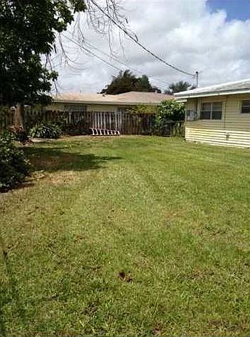 2nd image of 448 NW 47th St