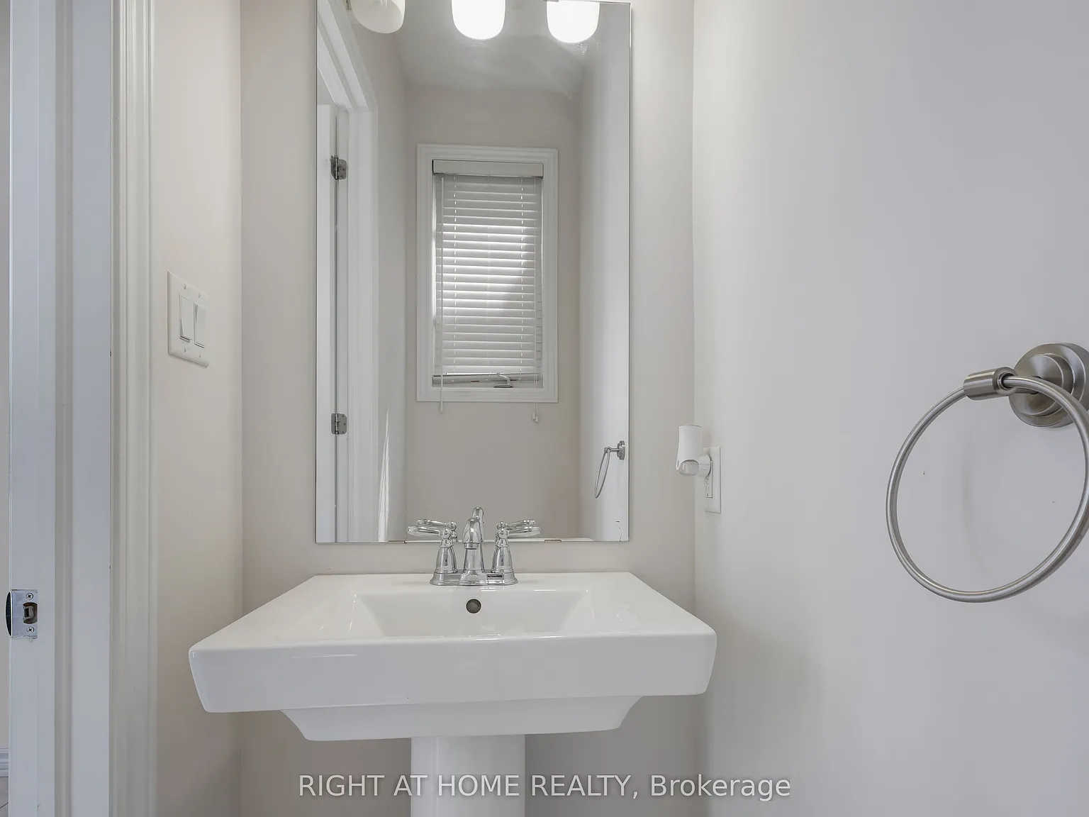 4 bed, $3,250 — Photo 4