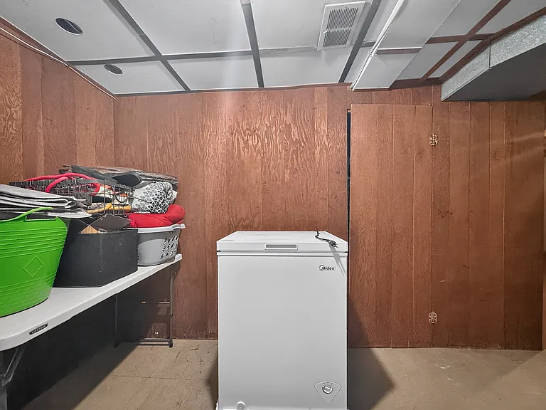 1705 E Granet Ave — Photo 32