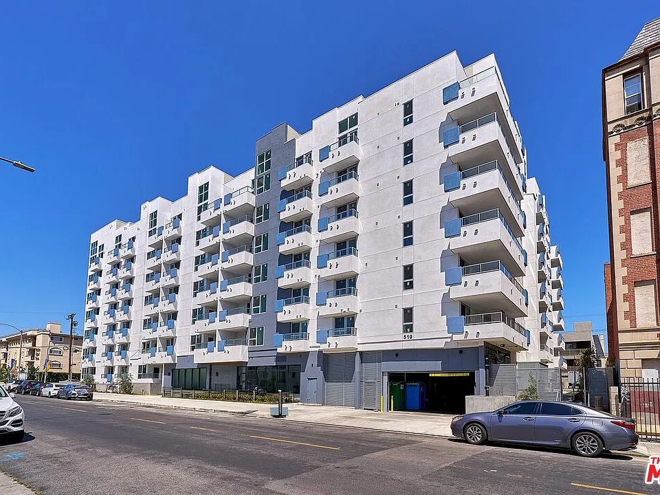 510 S Oxford Ave #402