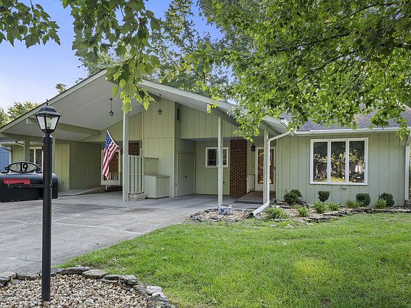 4th image of 19 Oak Court