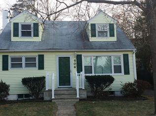 506 Green Grove Rd, Neptune, NJ 07753