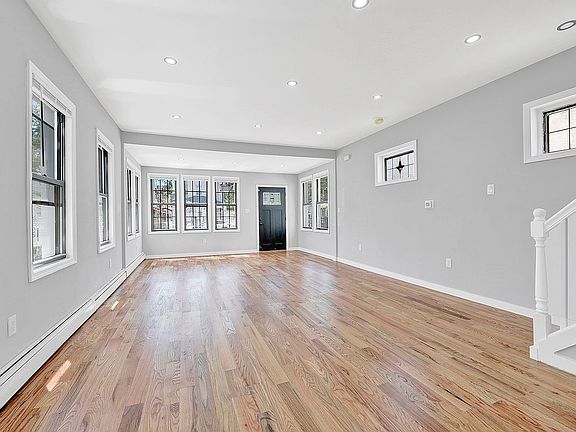 2nd image of 194-47 113th Ave
