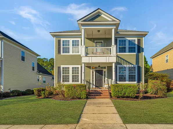 212 Hydrangea St, Summerville, SC 29483