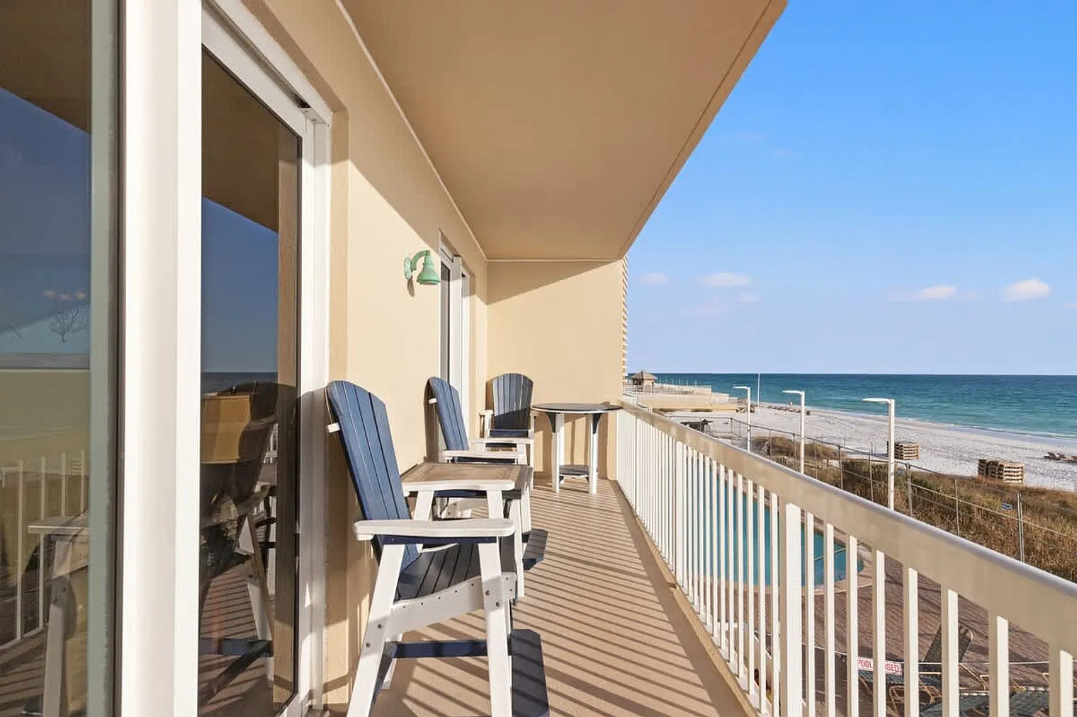 2 bed, 2.0 bath, 871 sqft, $2,035 — Photo 3