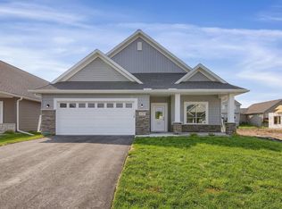 6754 Ivywood Ave, Circle Pines, MN 55014