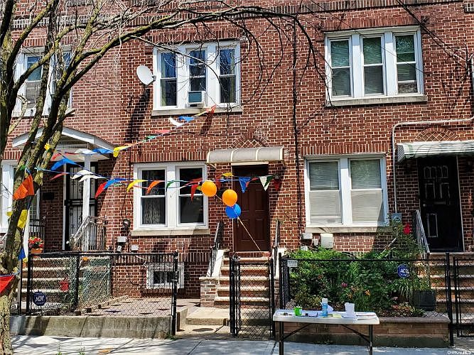 1st image of 131-29 135th St