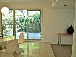 3rd image of 2032 N Beverly Dr