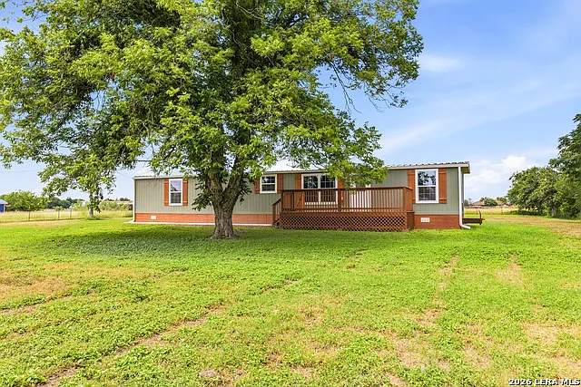 2 bed, 2.0 bath, 925 sqft, $1,875 — Photo 2