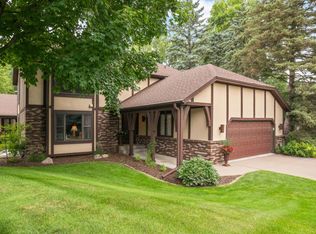 7708 Tanglewood Ct, Edina, MN 55439