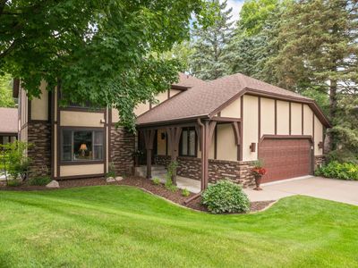 7708 Tanglewood Ct, Edina, MN, 55439