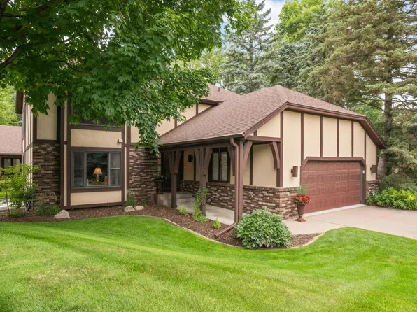 7708 Tanglewood Ct, Edina, MN 55439