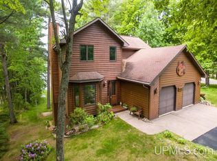 8 Gold Dr, Ishpeming, MI 49849
