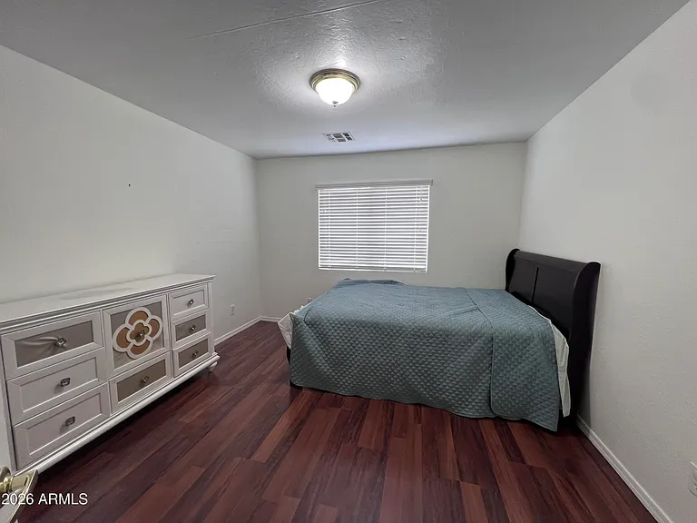 218 E Sunburst Ln — Photo 19
