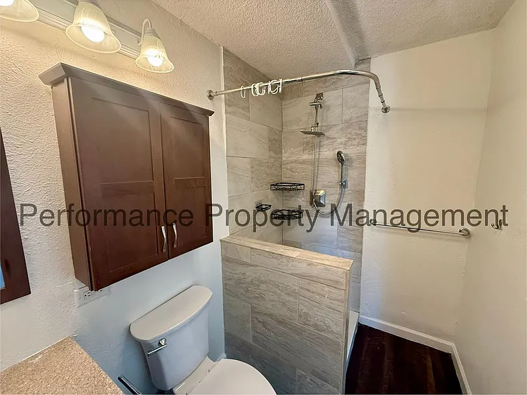 1220 Sylvia Dr — Photo 13