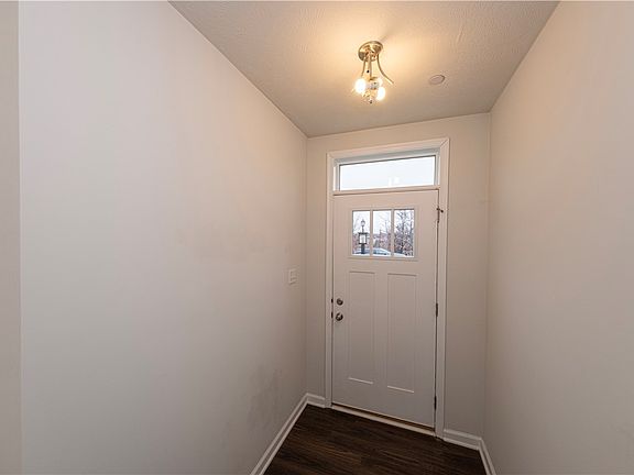 3rd image of 504 Florida Blvd