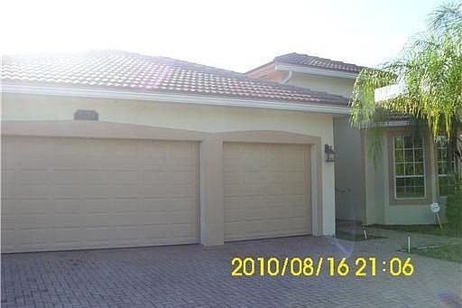 1st image of 61425677 Sw 153rd Av