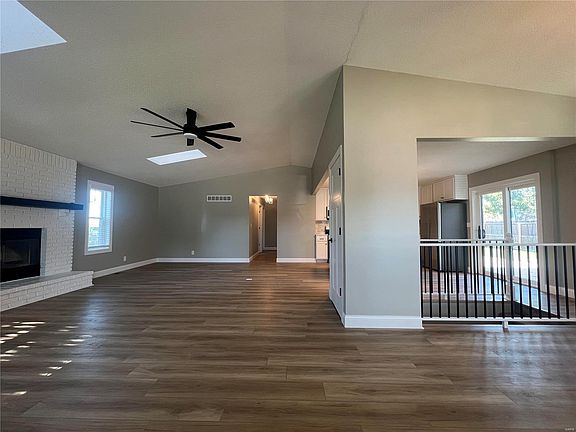 3rd image of 12135 Josephine Marie Dr
