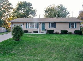 806 Swails Dr, Wathena, KS 66090