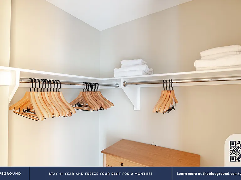 Walk-in Closet