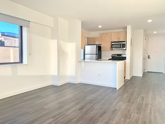 Rented by The Dermot Realty Management Company | media 27