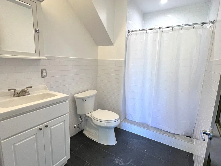 16 Brandreth St #2 — Photo 17