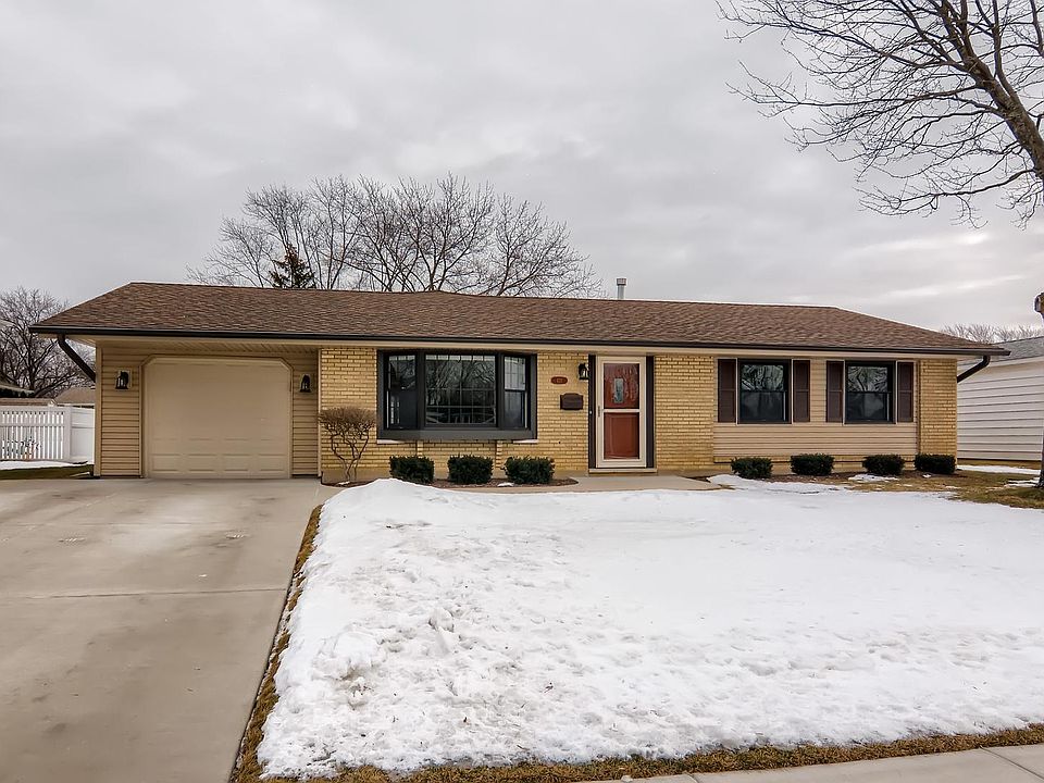 1st image of 421 Courtland Ct