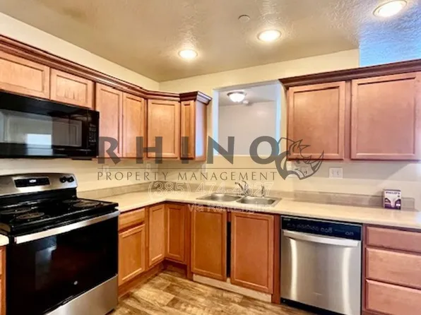 6941 S Village River Ln, Midvale, UT