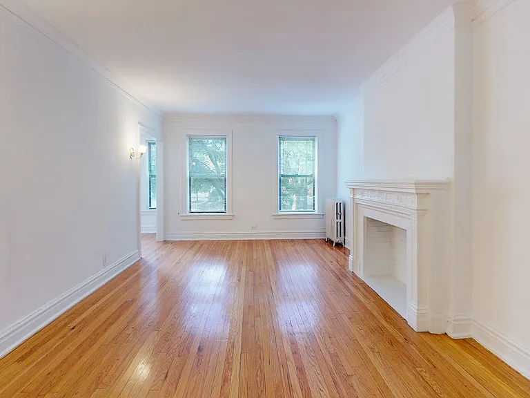 1101 E. Hyde Park Boulevard — Photo 39