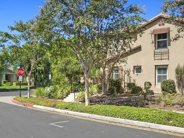 7255 Roselai Ct, Corona, CA 92880