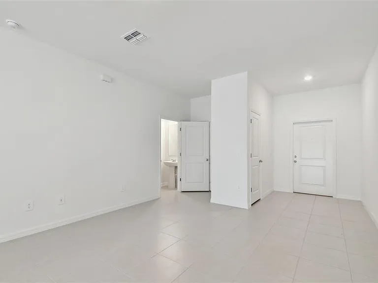 2665 Buttercup Lucine Ln — Photo 7